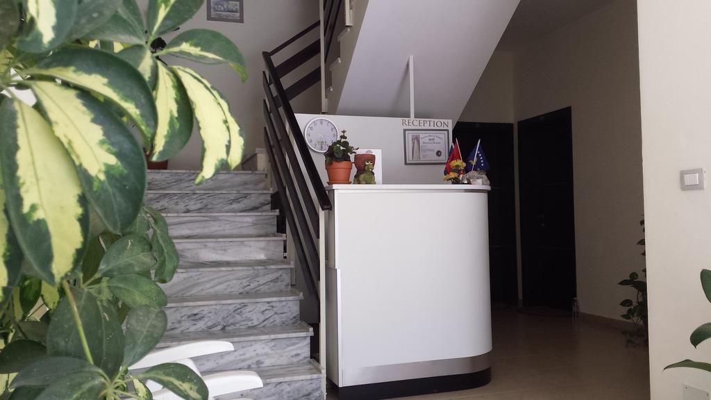 Aparthotel Vila Tufi Velipojë Екстериор снимка