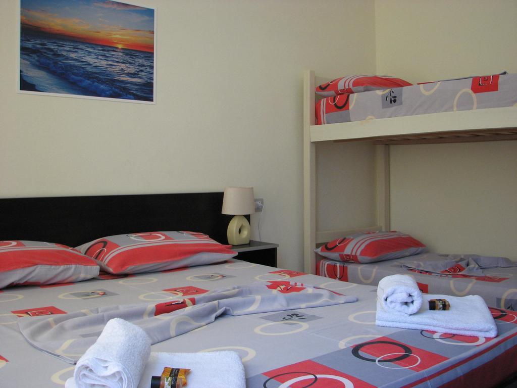 Aparthotel Vila Tufi Velipojë Екстериор снимка