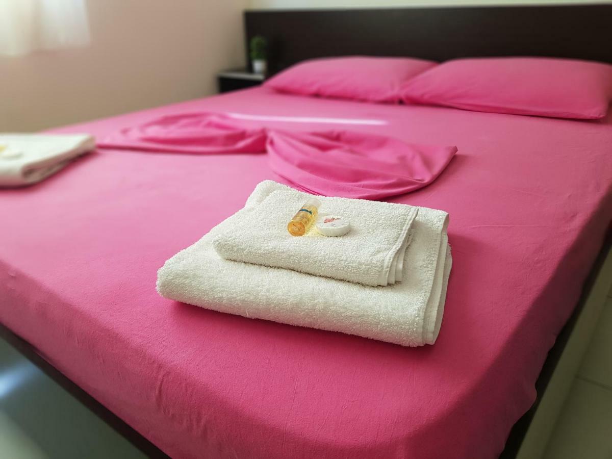 Aparthotel Vila Tufi Velipojë Екстериор снимка